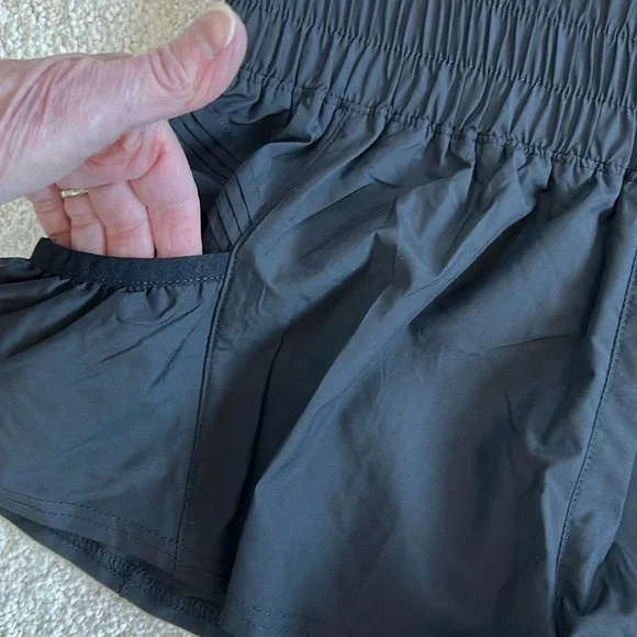 Free People Get Your Flirt On Short-NWT!! - Picture 8 of 15